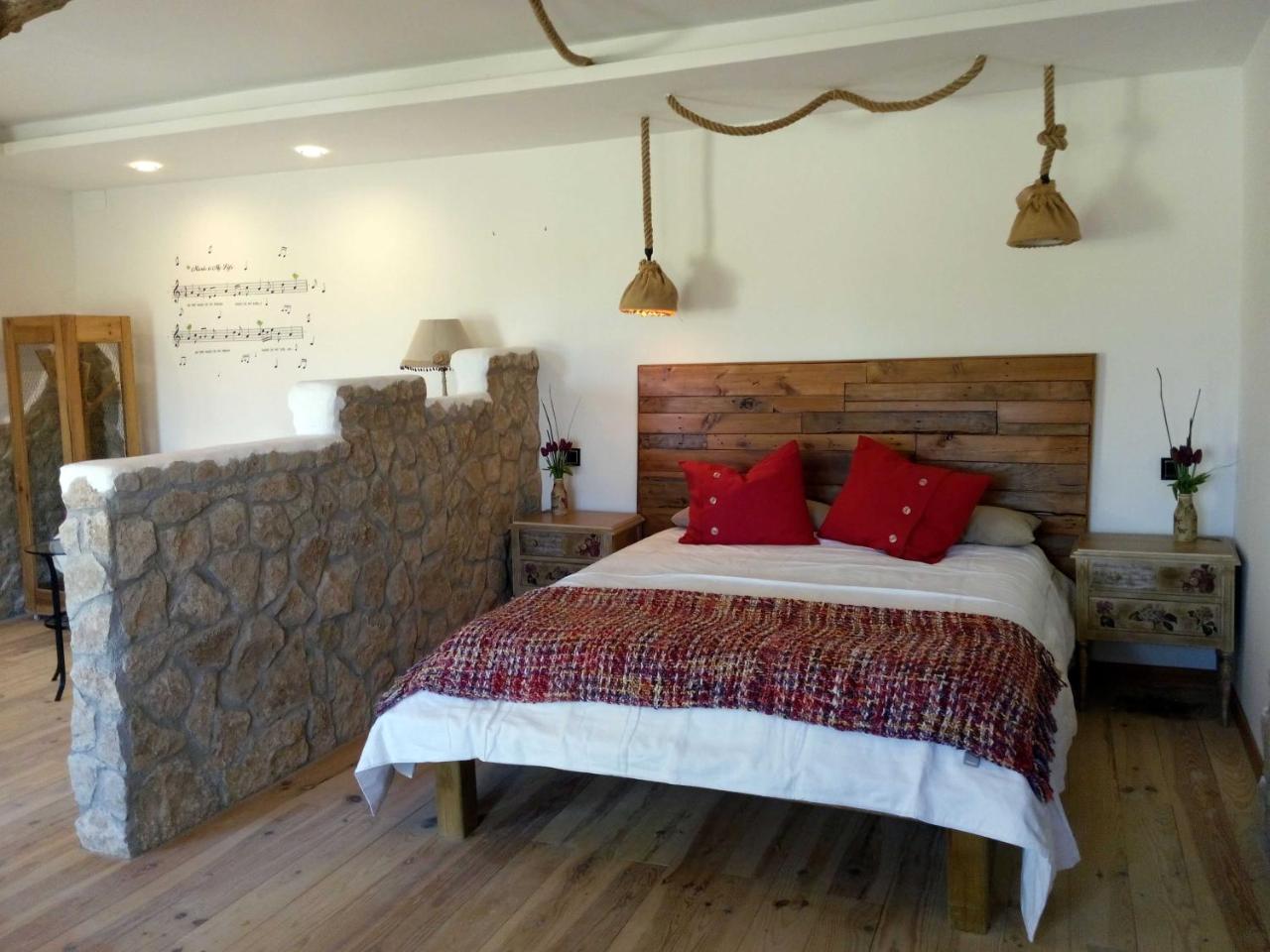 Hotel Mirador Las Grullas Montmesa Екстер'єр фото
